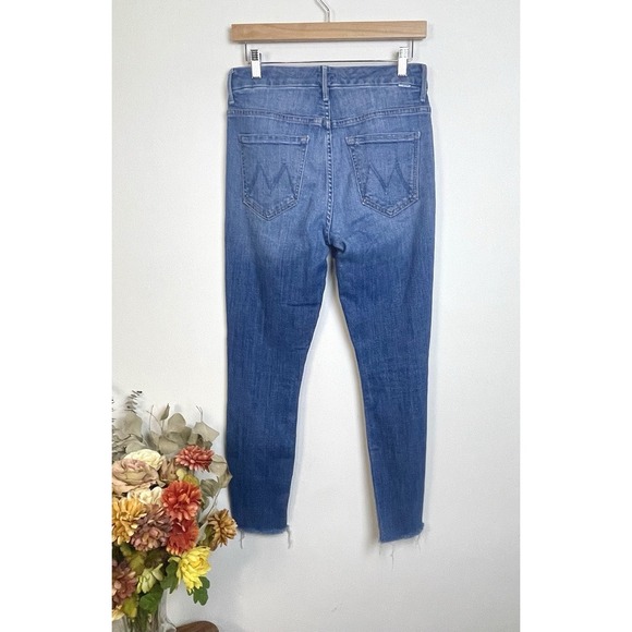 MOTHER HIGH WAISTED LOOKER ANKLE FRAY One Smart Cookie 27 - Picture 11 of 16
